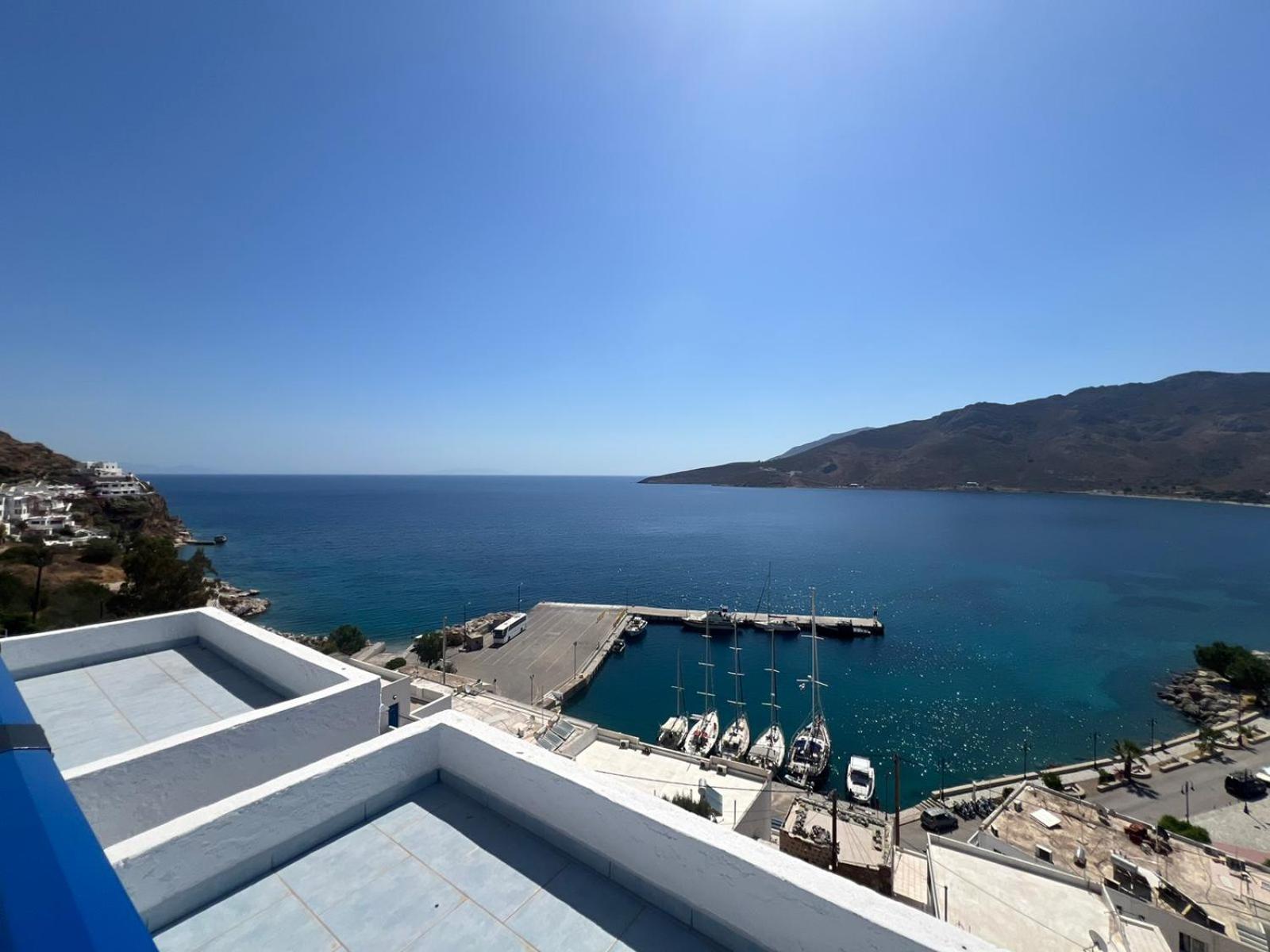 Marinas Studios Ливадия Номер фото